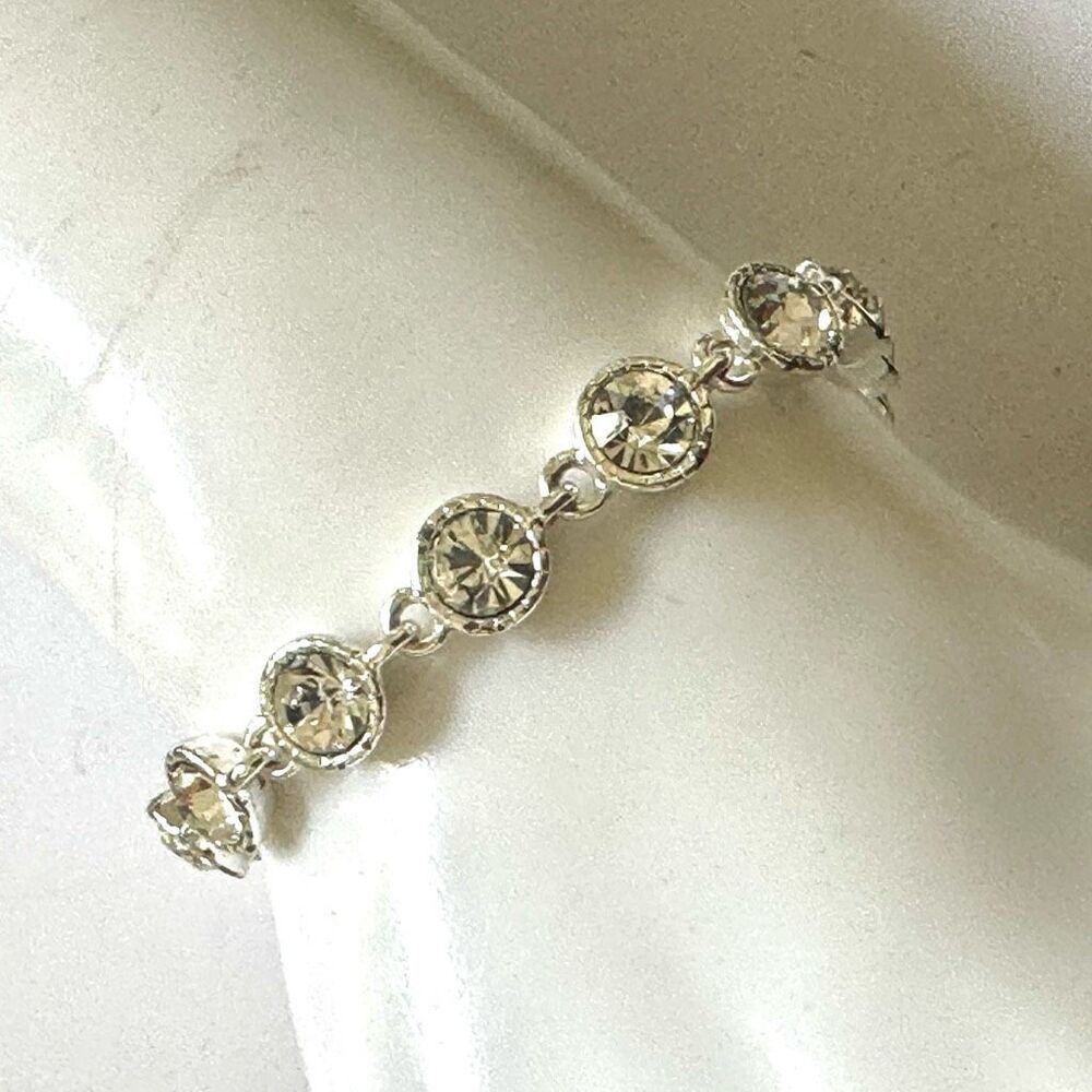 Avon rhinestone silver tone bracelet